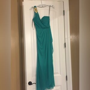 Elegant Xscape Green Asymmetrical One Shoulder Gown
